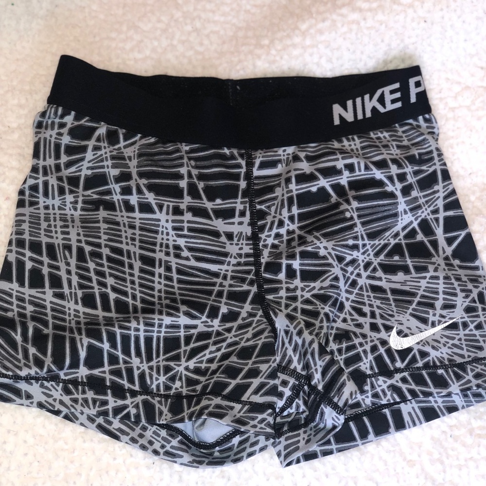 Nike pro